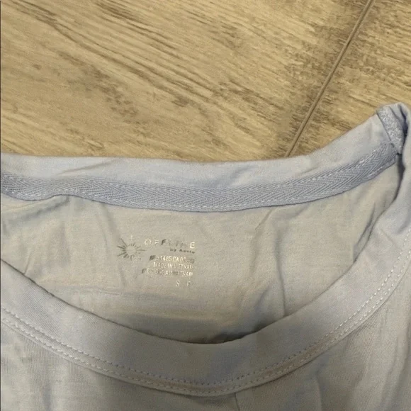 Aerie cropped tee - Picture 2 of 2